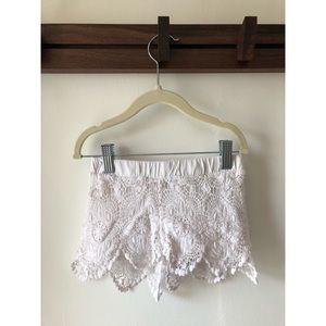 Lace shorts H&M
